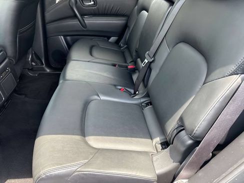 Used 2024 Nissan Armada SV AWD/4WD image 19