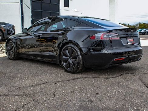 Used 2021 Tesla Model S Plaid image 4