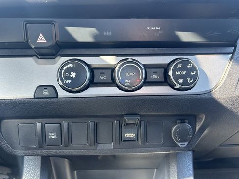 Used 2023 Toyota Tacoma SR image 23