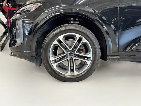 Certified 2025 Audi Q5 Premium w/ Convenience Package AWD/4WD image 25