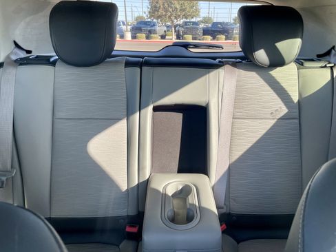 Used 2016 Buick Encore Convenience FWD image 21