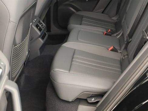 New 2025 Audi Q5 Premium Plus image 27