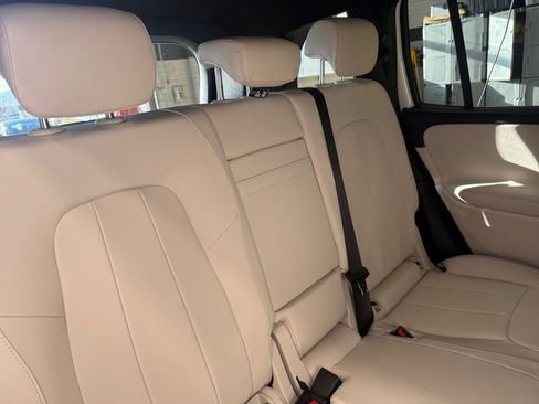 New 2026 Mercedes-Benz GLB 250 4MATIC image 18