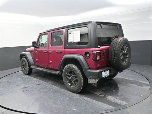 Used 2024 Jeep Wrangler Sport S image 5