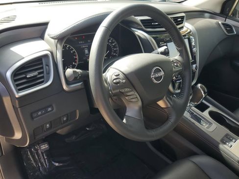 Used 2024 Nissan Murano SV FWD image 18