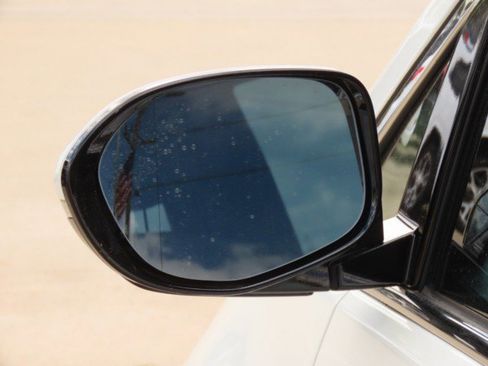 Used 2016 Honda Odyssey Touring image 17