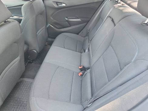 Used 2017 Chevrolet Cruze LT FWD image 17