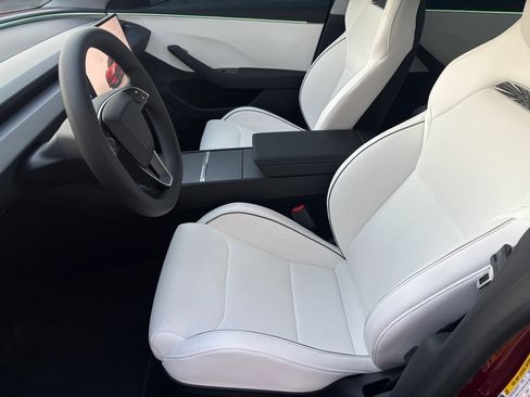 Used 2024 Tesla Model 3 Performance AWD/4WD image 11