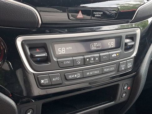 Used 2022 Honda Passport Elite image 19