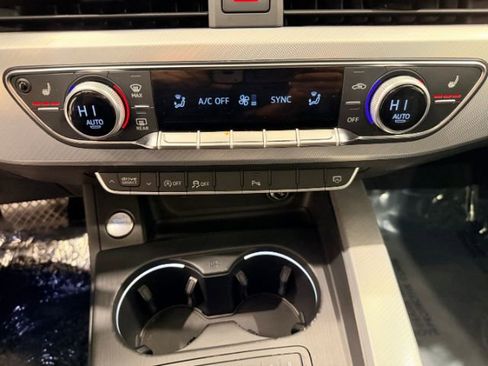 Used 2018 Audi A4 2.0T Premium Plus image 22