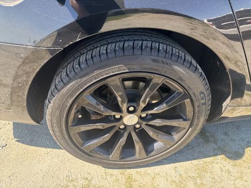 Used 2017 Cadillac XTS Luxury image 15