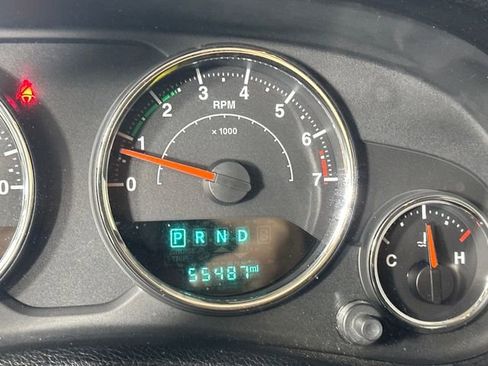 Used 2017 Jeep Wrangler Unlimited Willys image 18