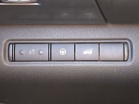 Used 2022 Nissan Pathfinder SL w/ SL Black Package image 24