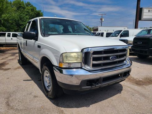 Used 2003 Ford F250 XLT image 4