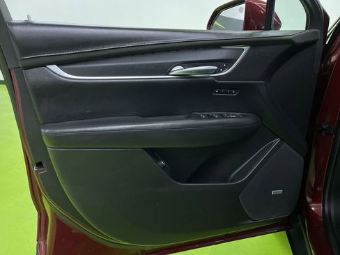 Used 2017 Cadillac XT5 Platinum w/ Driver Assist Package image 16