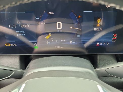 Used 2026 Chevrolet Equinox EV LT FWD image 7