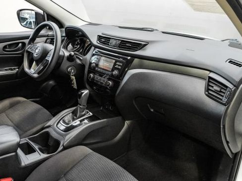 Used 2018 Nissan Rogue Sport S w/ S Appearance Package FWD image 18