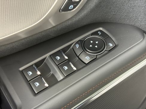 New 2025 Ford Expedition Active RWD image 15