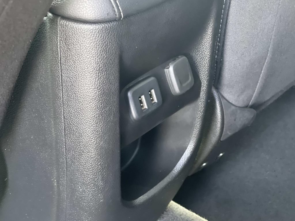 Used 2018 Chevrolet Colorado LT RWD image 16