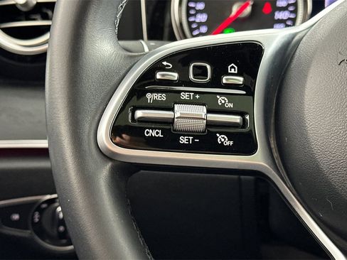 Used 2019 Mercedes-Benz E 300 image 27