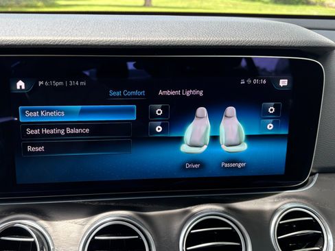 Used 2022 Mercedes-Benz E 350 4MATIC Sedan image 34