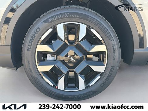 New 2027 Kia Telluride S image 2