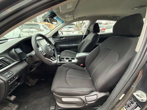 Used 2020 Kia Optima LX image 9