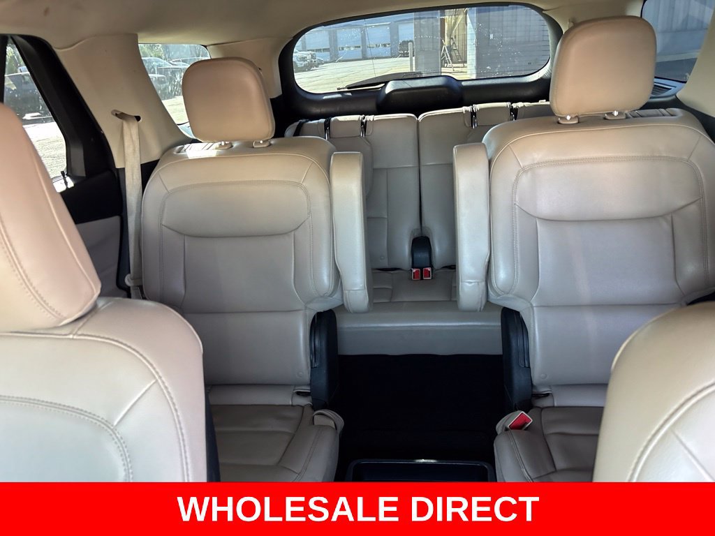 Used 2020 Ford Explorer XLT w/ Equipment Group 202A AWD/4WD image 26