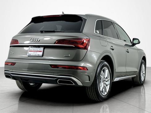 Used 2023 Audi Q5 2.0T Premium w/ Convenience Package image 5