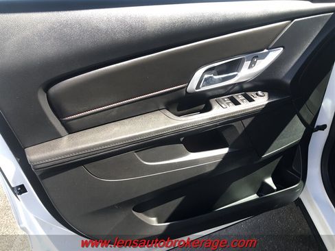 Used 2017 GMC Terrain SLE FWD image 9