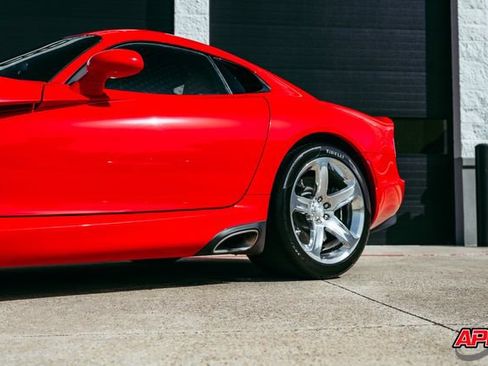 Used 2014 SRT Viper SRT-10 w/ Grand Touring Package RWD image 33