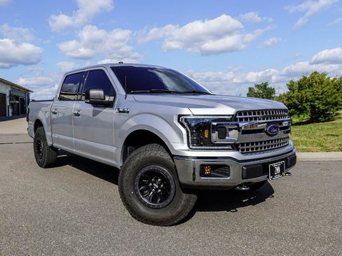 Used 2018 Ford F150 XLT w/ Equipment Group 302A Luxury AWD/4WD image 15