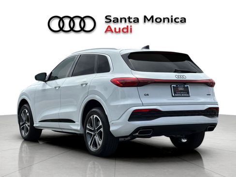 Used 2025 Audi Q5 Premium w/ Premium Plus AWD/4WD image 6