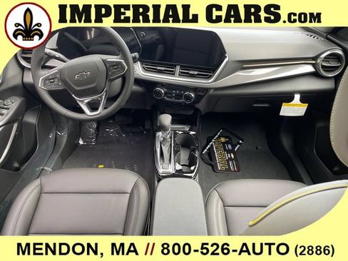 New 2026 Chevrolet Trax ACTIV w/ Sunroof Package FWD image 19