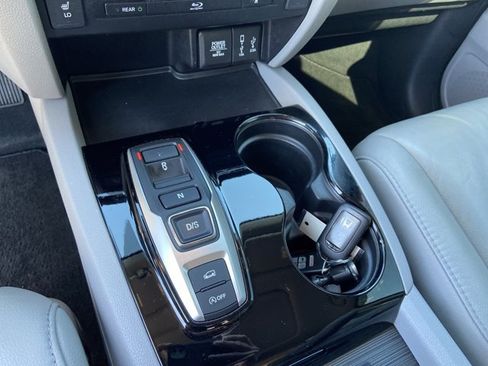 Used 2018 Honda Pilot Touring image 43
