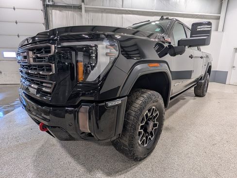 Used 2024 GMC Sierra 2500 AT4X AWD/4WD image 6