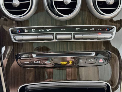 Certified 2018 Mercedes-Benz GLC 300 image 17