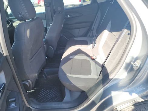 Used 2024 Chevrolet TrailBlazer LT AWD/4WD image 27