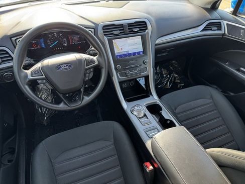 Certified 2020 Ford Fusion SE image 6