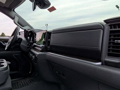 New 2026 Chevrolet Silverado 1500 LT image 33