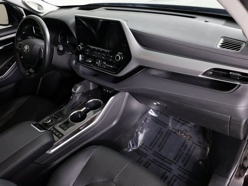 Used 2021 Toyota Highlander Platinum image 41