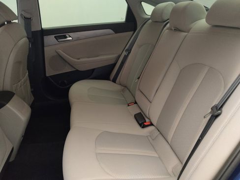 Used 2016 Hyundai Sonata SE FWD image 18