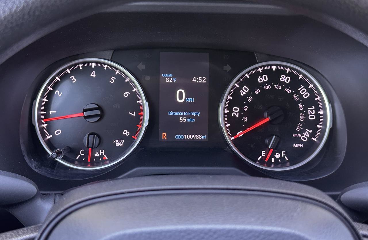 Used 2022 Toyota RAV4 LE FWD image 38