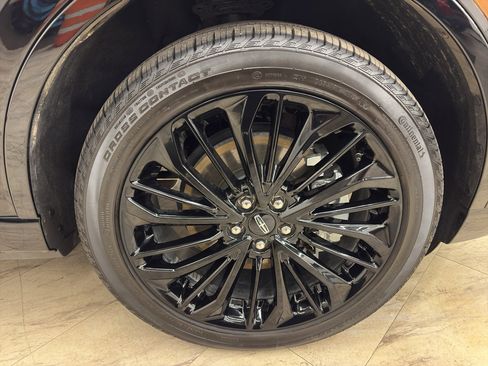 Used 2025 Lincoln Corsair Grand Touring w/ Jet Appearance Package image 9