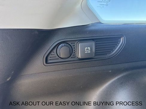 Used 2023 Jeep Grand Cherokee Laredo image 14