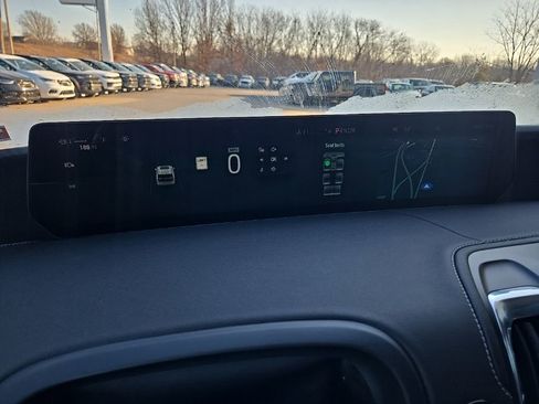 Used 2025 Ford Expedition Max Platinum image 48