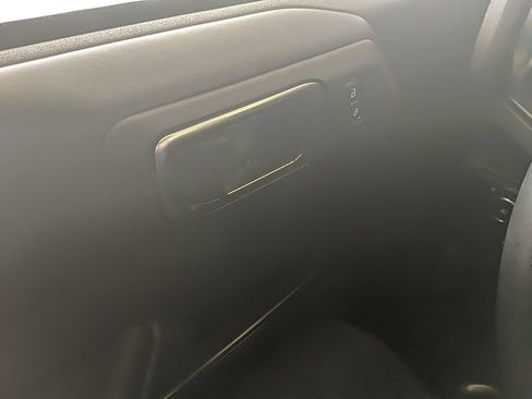 Used 2025 Ford Bronco Badlands image 26