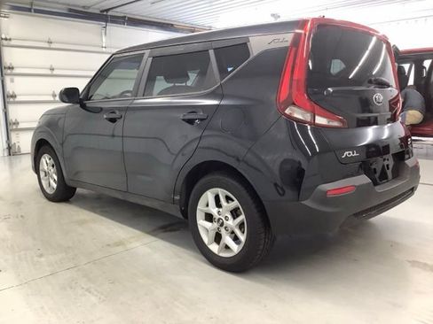 Used 2020 Kia Soul S FWD image 4