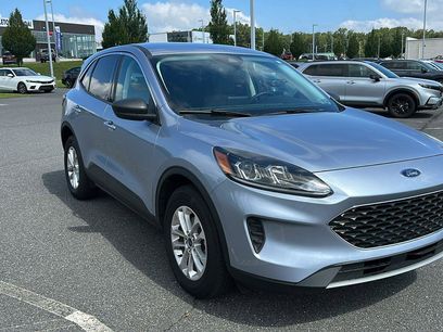 Used 2022 Ford Escape SE w/ Convenience Package