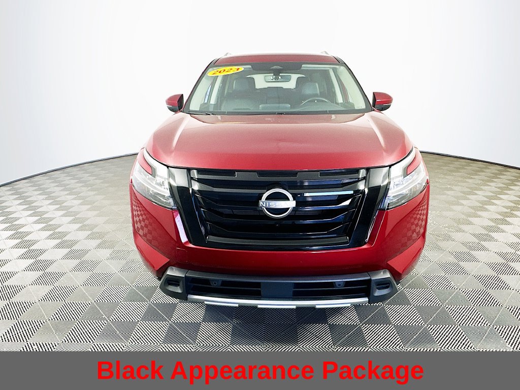 Certified 2023 Nissan Pathfinder SL w/ Black Appearance Package AWD/4WD image 5